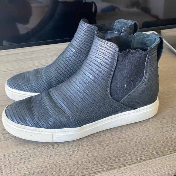 Vince Newlyn High Top Sneakers - Picture 4 of 16